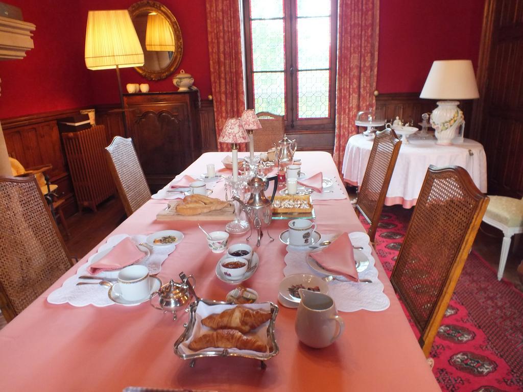 Chateau De Naze Vivy-Saumur Dış mekan fotoğraf