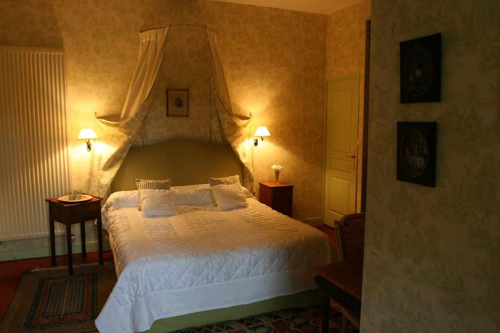 Chateau De Naze Vivy-Saumur Dış mekan fotoğraf